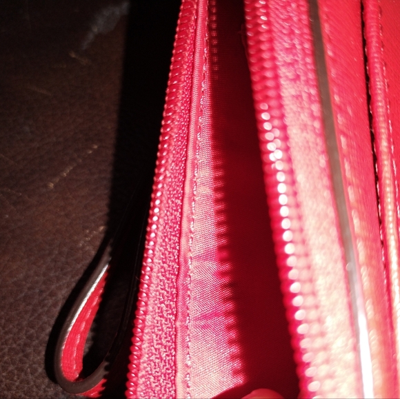 Red Leather Coach Small Wristlet - Picture 7 of 8